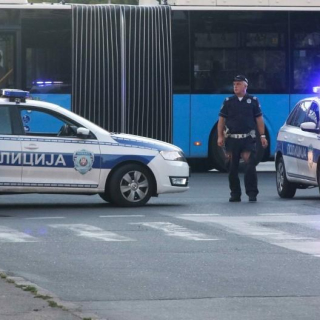 Ilustracija/policija na ulicama Novog Sada