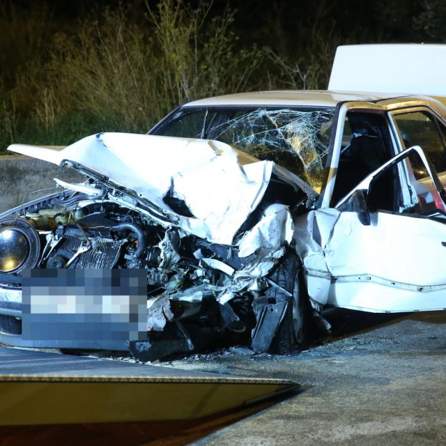 Split, 211020.
Prometna nesreca u Grljevcu u kojoj su sudjelovala dva automobila.