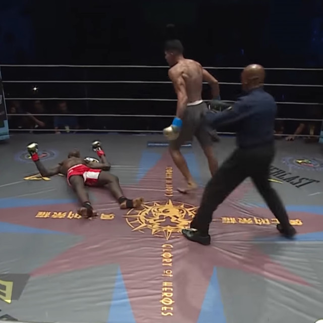 Adesanya vs. Pereira