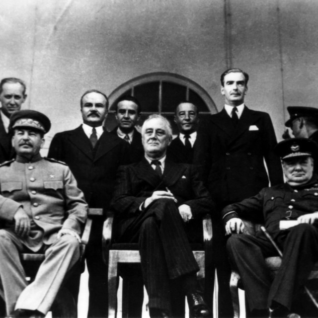 Josif Staljin, Franklin D. Roosevelt i Winston Churchill tijekom konferencije u Teheranu