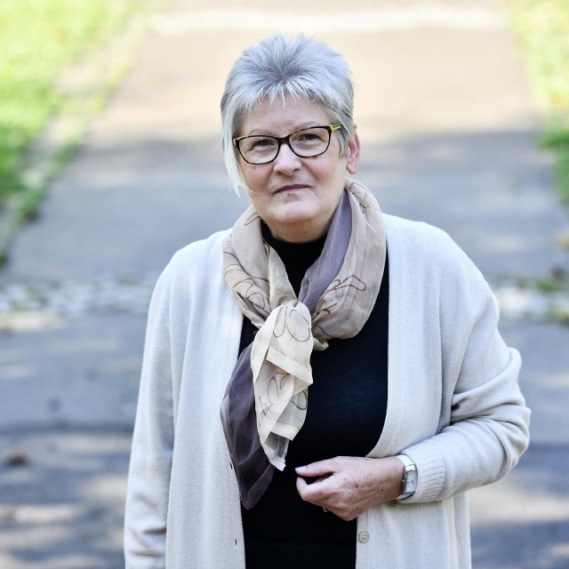 Učiteljica Gordana Kovač Bluha (na fotografiji) dobila je pravomoćnu presudu i škola joj mora isplatiti oko 8000 kn odštete