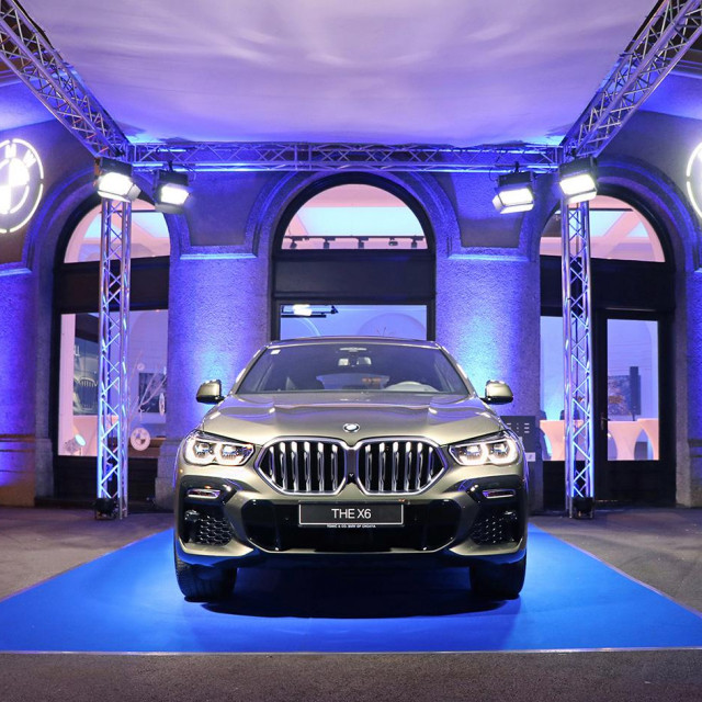 BMW X6
