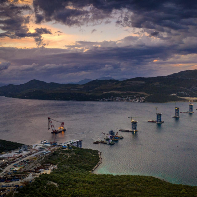 Izgradnja Pelješkog mosta i pristupnih cesta mostu