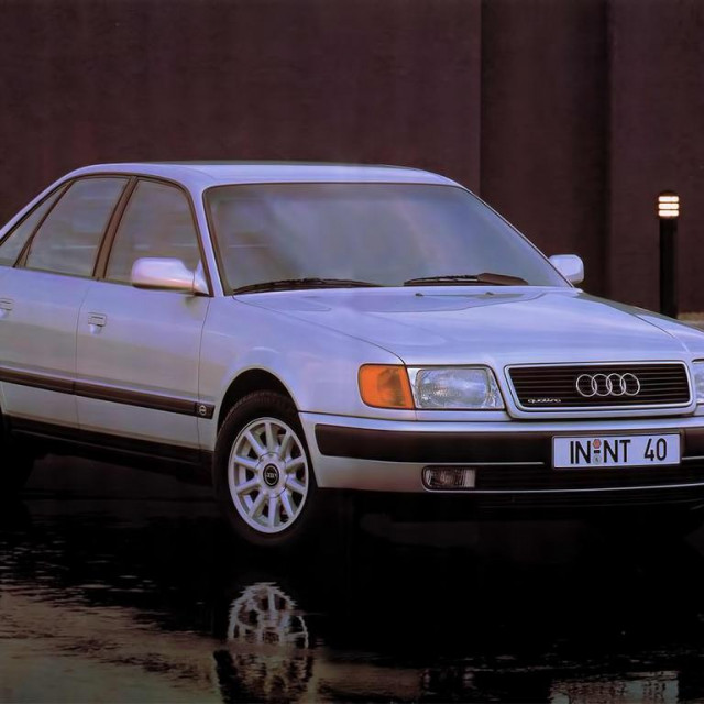 Audi 100