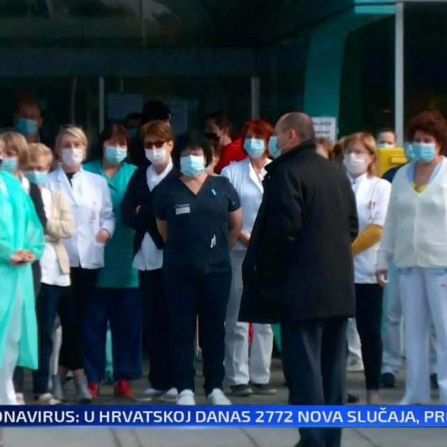 Prosvjed liječnika i medicinskih sestara ispred KB Dubrava