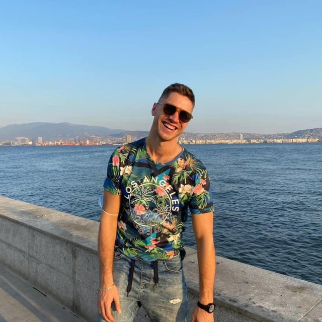 Maksim Buculjević u Izmiru