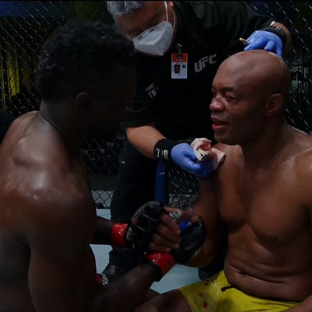 Uriah Hall i Anderson Silva