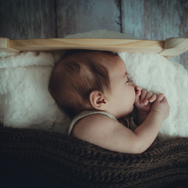 nyana-stoica-ikGJw9SYUuM-unsplash_1