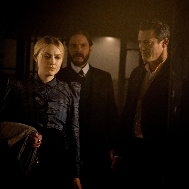 Dakota Fanning, Daniel Bruhl, Luke Evans