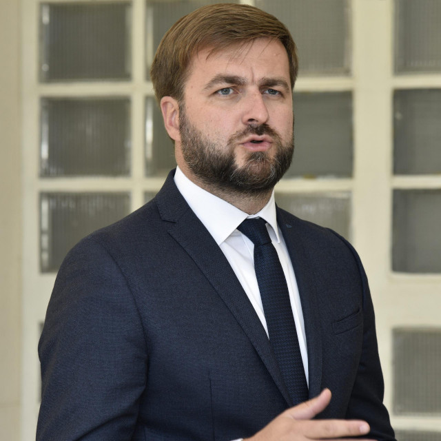 Ministar Tomislav Ćorić