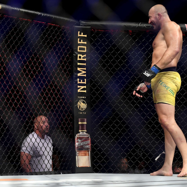 Dana White i Glover Teixeira