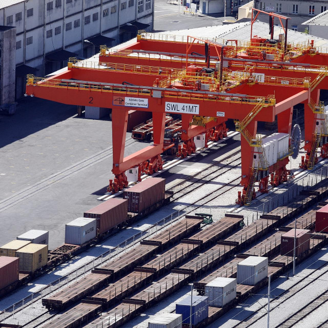 Kontejnerski terminal Brajdica