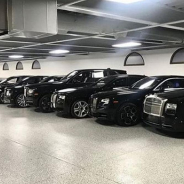 Floyd Mayweather i njegove ”igračke” - automobili