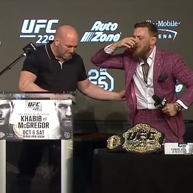 Dana White i Conor McGregor viski