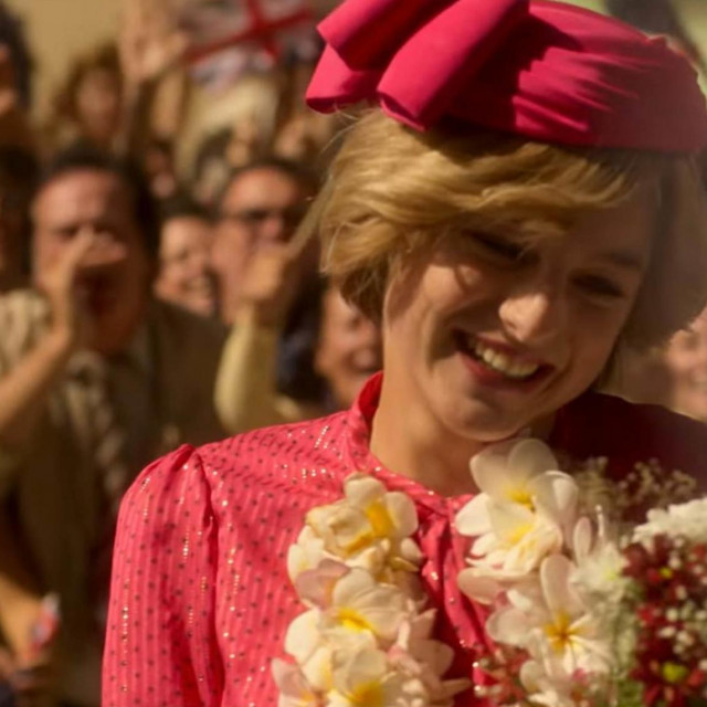 Emma Corrin kao princeza Diana