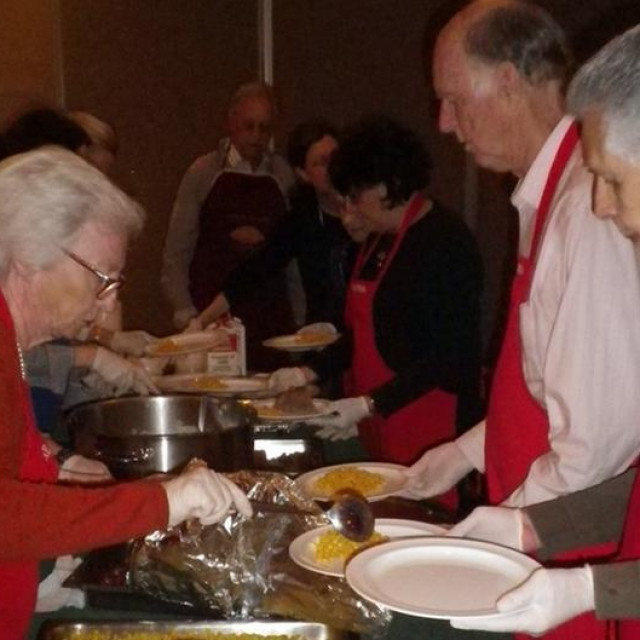 Scena iz jedne pučke kuhinje u New Yorku (snimljeno prije pandemije)