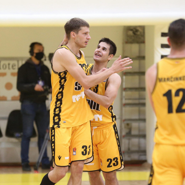 Luković i Čampara