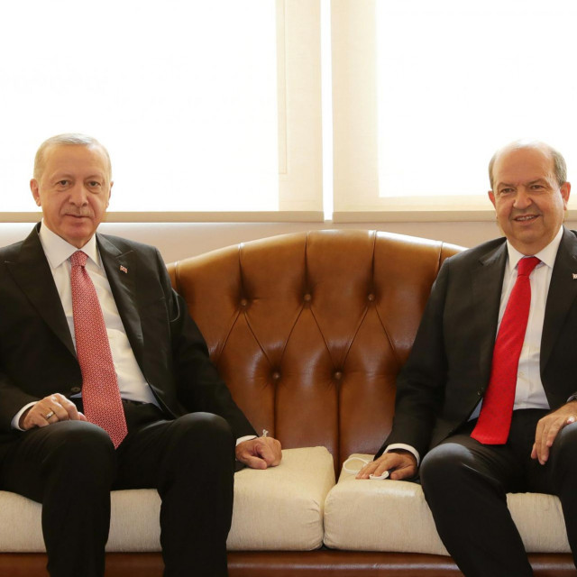 Turski predsjednik Erdogan i samoproglašeni vođa Sjevernog Cipra Tatar