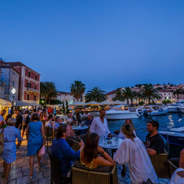 Hvar/Arhiva