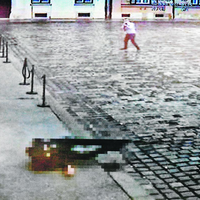 Oskar Fiuri, koji je osiguravao zgradu Vlade, teško je ranjen u napadu Danijela Bezuka