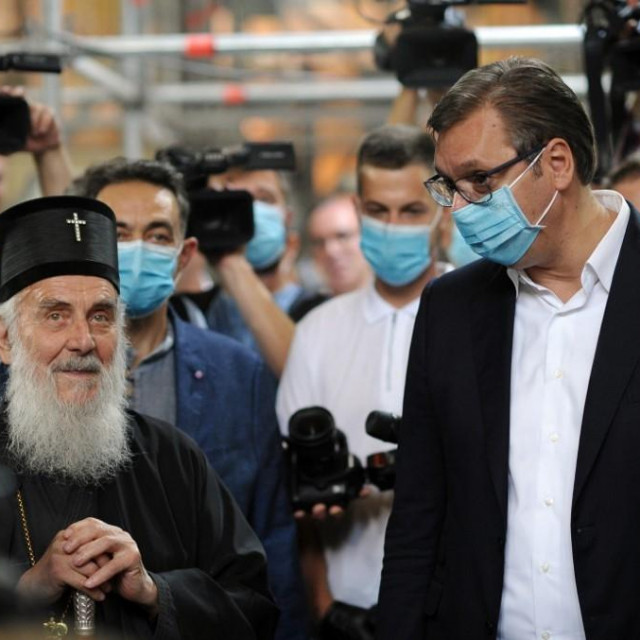 Patrijarh Irinej (lijevo) i predsjednik Srbije Aleksandar Vučić
