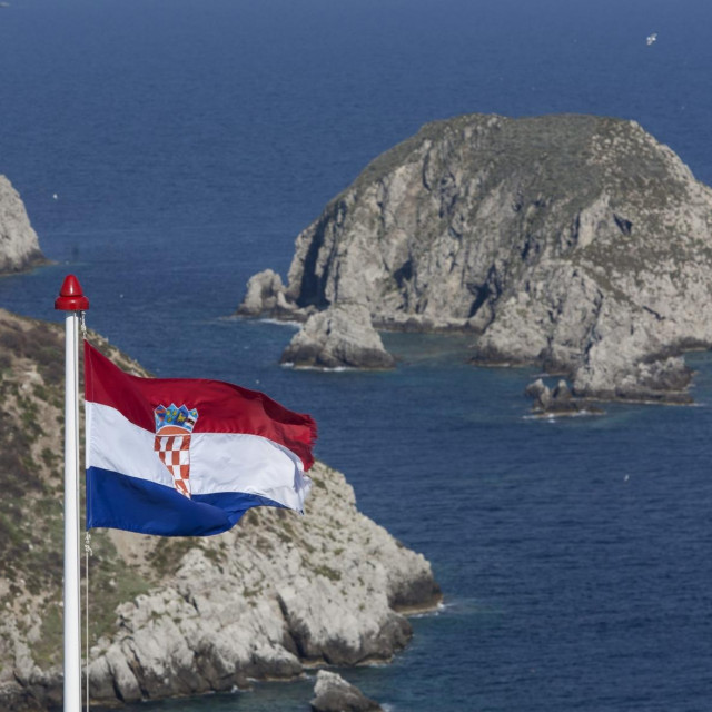 Pogled na Malu Palagružu