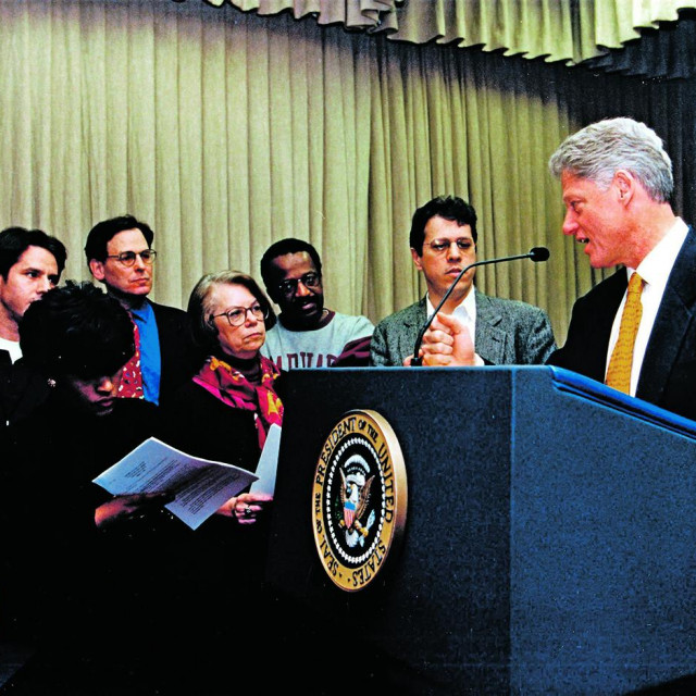 Antony Blinken (sasvim lijevo) diplomatsku karijeru počeo je u administraciji BIlla Clintona, radio je u privatnom sektoru, a potom se opet aktivirao u politici za vrijeme Obame i Bidena. Sada se ponovno vraća na scenu