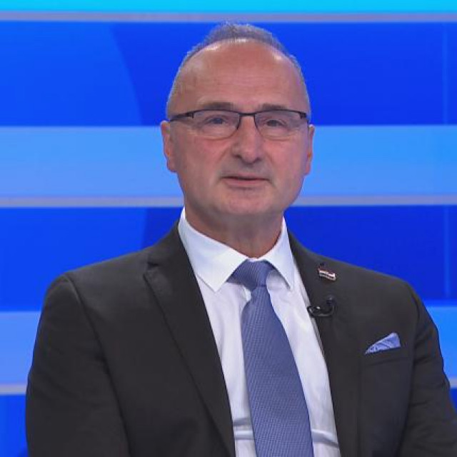 Gordan Grlić Radman