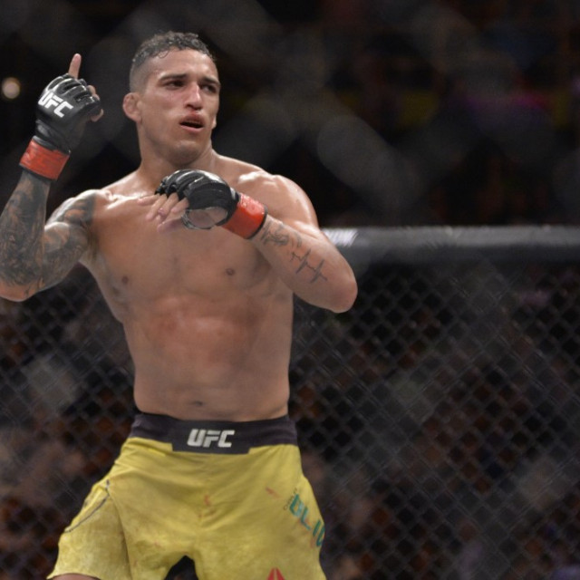 Charles Oliveira