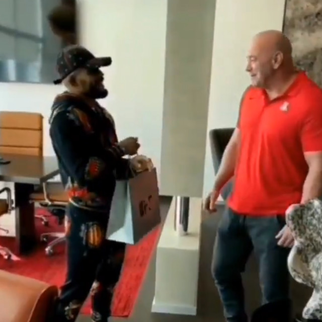 Deiveson Figueiredo i Dana White