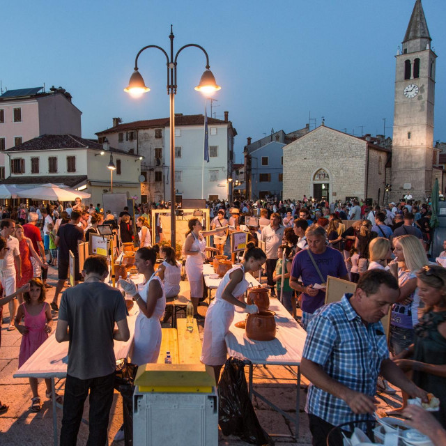 Pogled na centar mjesta Fažana