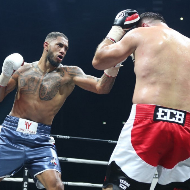 Yoka vs. Hammer AFP 1