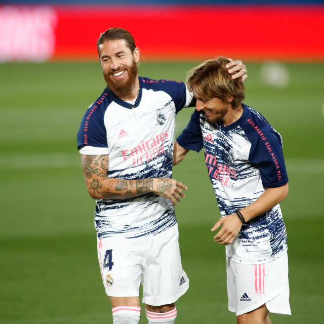 Modrić i Ramos pokušavaju prodrmati svlačionicu