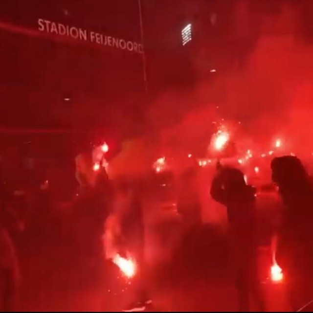 Bakljada navijača Feyenoorda