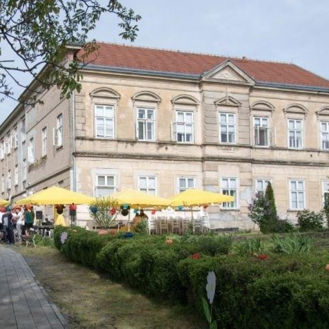 Dom za starije i nemoćne osobe Ljudevite pl. Janković u Daruvaru