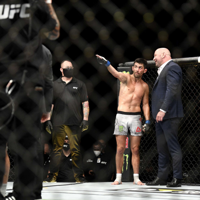 Dominick Cruz  i Dana White