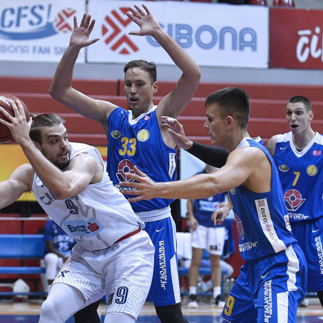 Cibona iz susreta protiv KK Vrijednosnice Osijek
