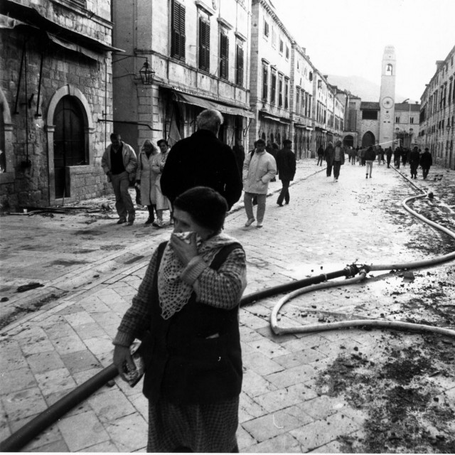 Stradun nakon granatiranja