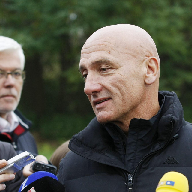 Petar Pripuz (desno)