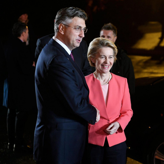 Premijer Andrej Plenković i predsjednica Europske komisije Ursula von der Leyen na svečanom koncertu uoči početka hrvatskog predsjedanja Vijećem Europske unije