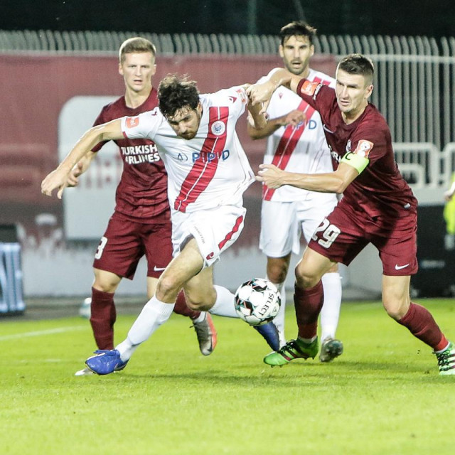 Ivan Enin i Amer Dupovac u dvoboju tijekom okršaja Zrinjskog i Sarajeva