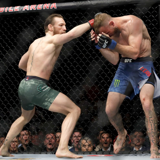 Conor McGregor vs Donald Cerrone