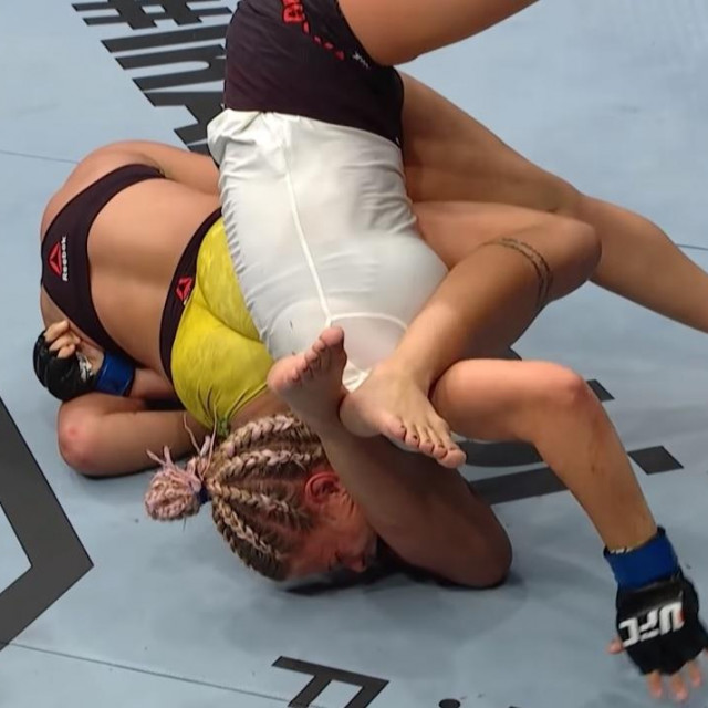 Amanda Ribas vs. Paige VanZant