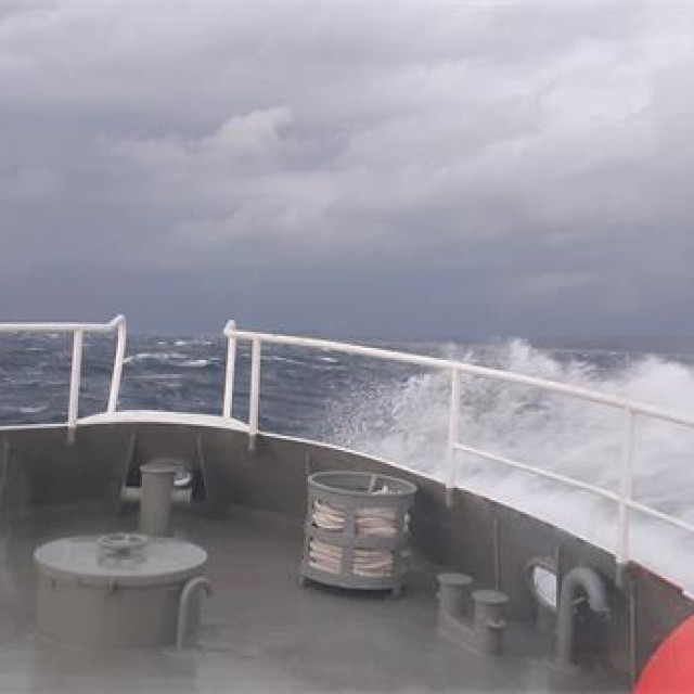 Brod Pojišan tijekom plovidbe