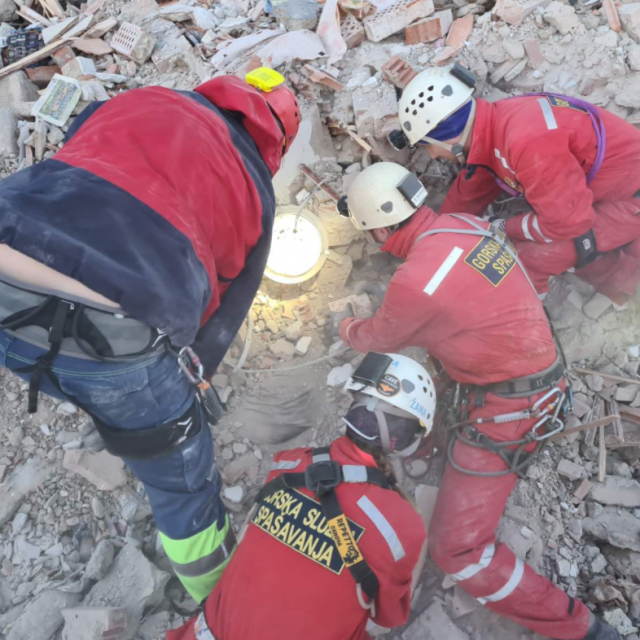 Spasioci HGSS-a u Petrinji