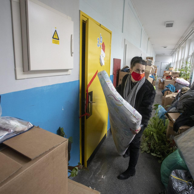 Ravnateljica OŠ Glina, Robertina Štajduhar.
 