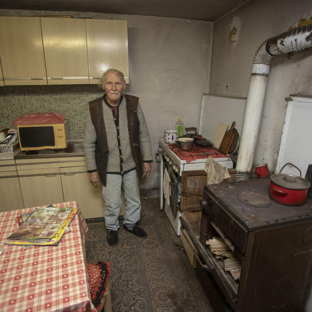 Mirko Domitrović, umirovljeni brijač