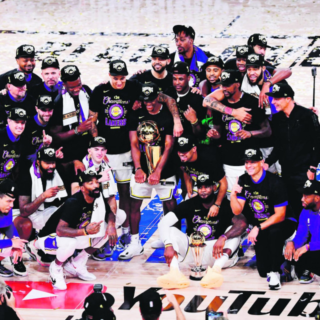 LeBron James i Lakersi u prošlosezonskom su finalu nadigrali Miami Heat