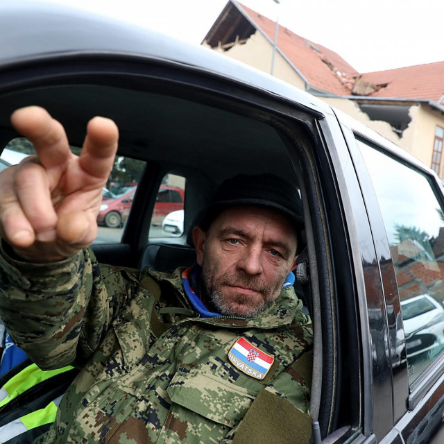 Franjo Klemen spava u svom Fiatu Punto