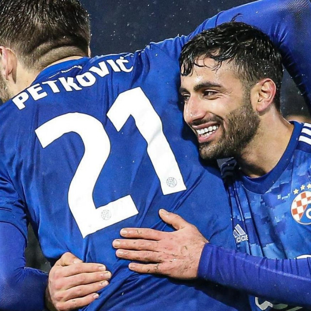 Sadegh Moharrami u zagrljaju s Brunom Petkovićem